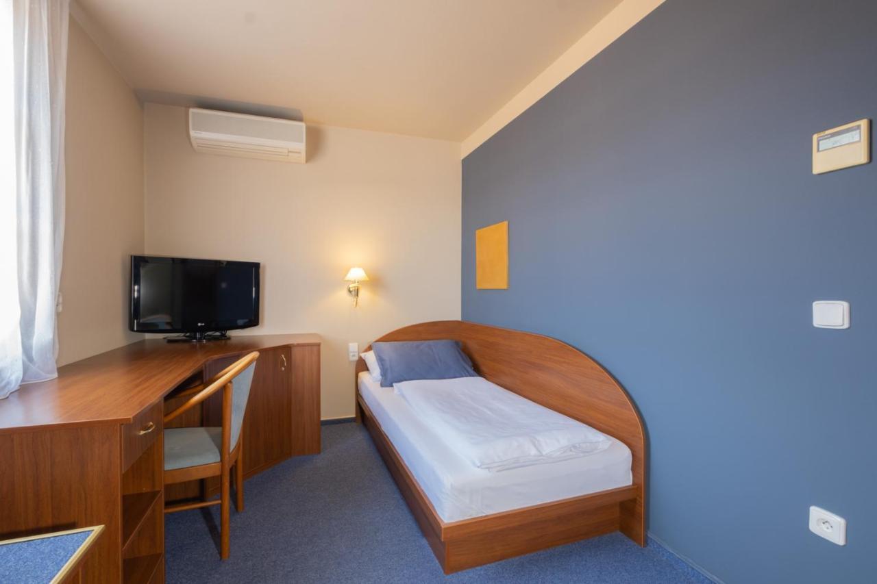 Hotel מוהלניצה מראה חיצוני תמונה
